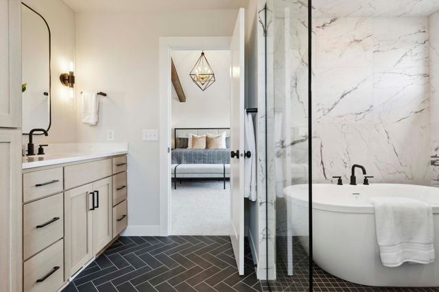 5526 Scenic Loop Run, Victoria, MN 55386