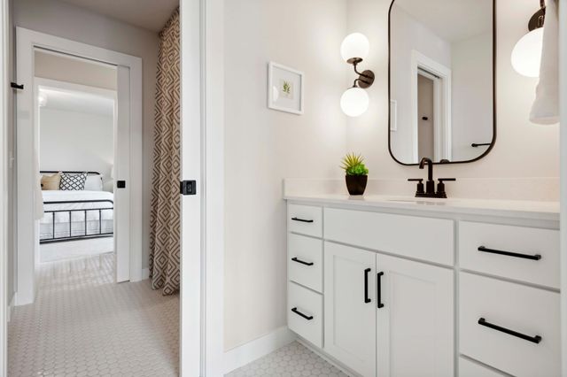 5526 Scenic Loop Run, Victoria, MN 55386