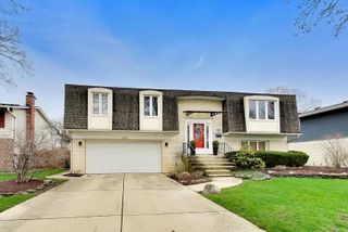 127 W King Henry Court, Palatine, IL 60067