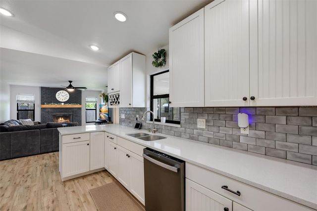 8038 56TH COURT E, Palmetto, FL 34221