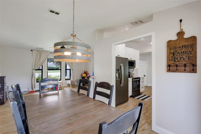 8038 56TH COURT E, Palmetto, FL 34221