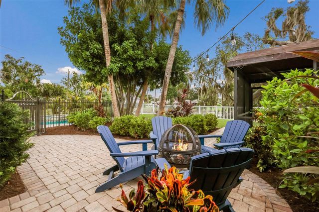 8038 56TH COURT E, Palmetto, FL 34221