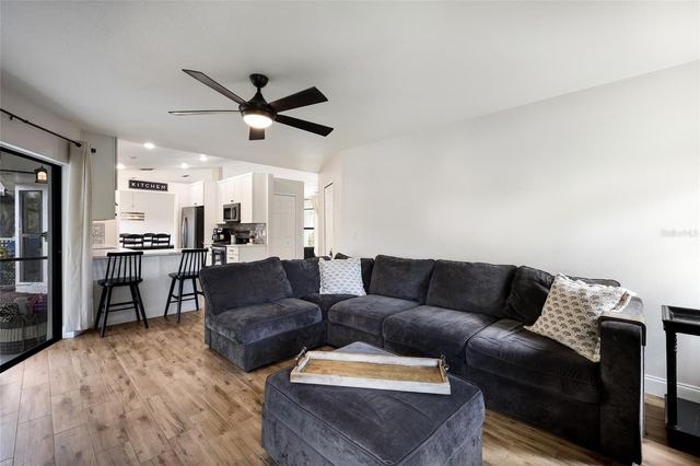 8038 56TH COURT E, Palmetto, FL 34221