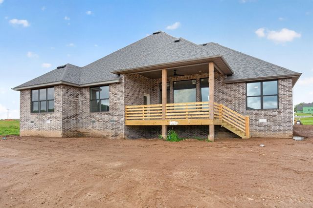 1634 S Pinecone Path, Springfield, MO 65809