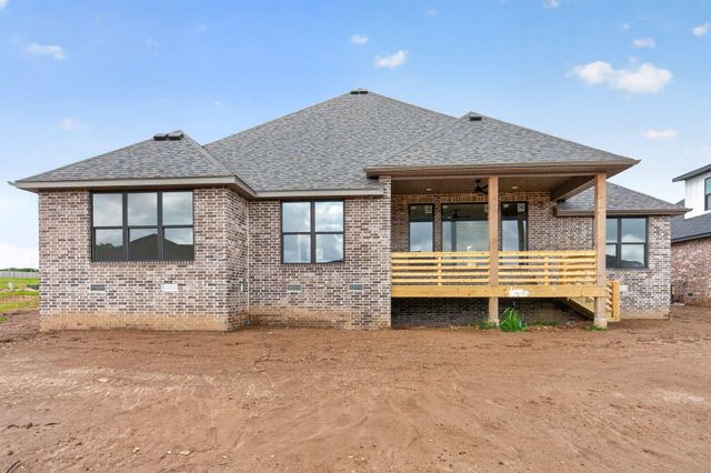 1634 S Pinecone Path, Springfield, MO 65809