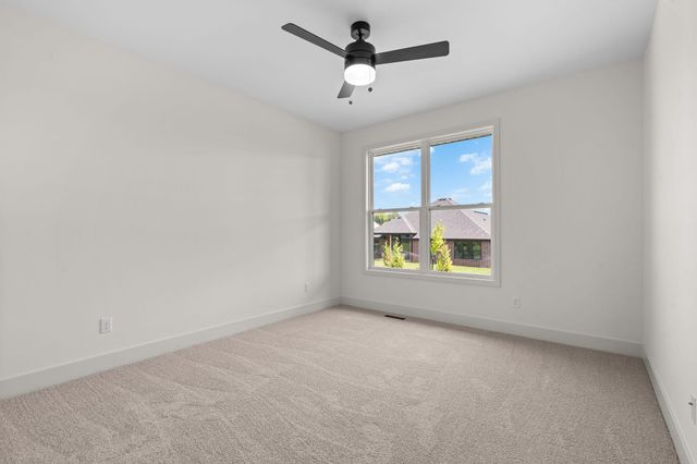 1634 S Pinecone Path, Springfield, MO 65809