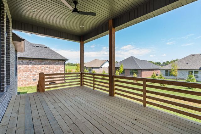 1634 S Pinecone Path, Springfield, MO 65809