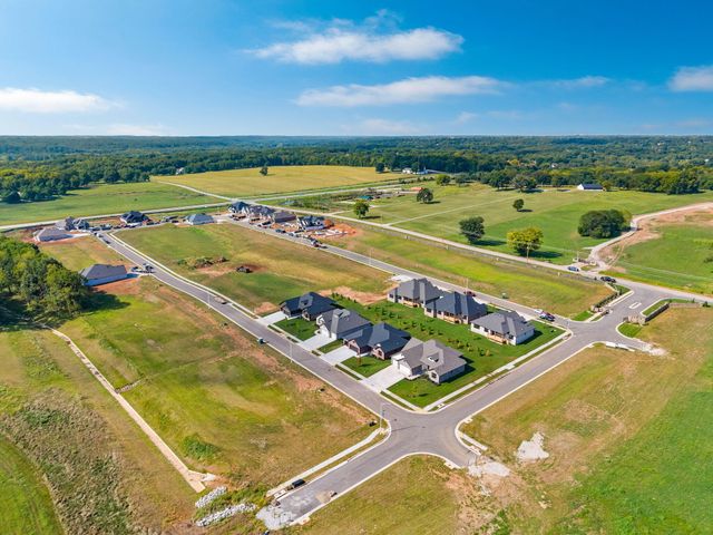1634 S Pinecone Path, Springfield, MO 65809
