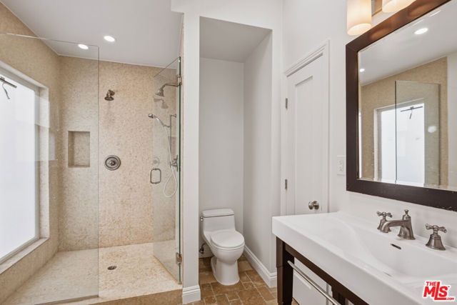 525 N Crescent Heights Boulevard, Los Angeles, CA 90048