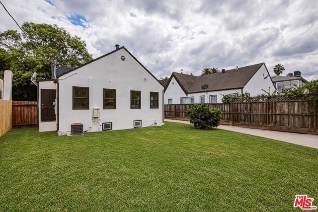 525 N Crescent Heights Boulevard, Los Angeles, CA 90048
