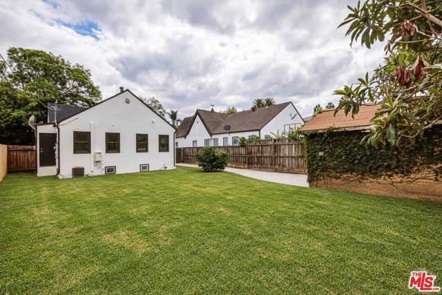 525 N Crescent Heights Boulevard, Los Angeles, CA 90048