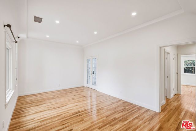 525 N Crescent Heights Boulevard, Los Angeles, CA 90048