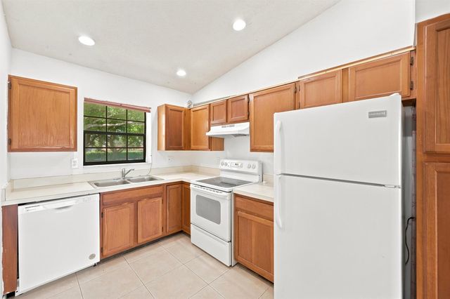 2600 Greenwood Terrace G201, Boca Raton, FL 33431