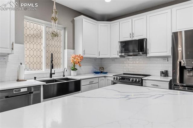 4068 Ascendant Drive, Colorado Springs, CO 80922