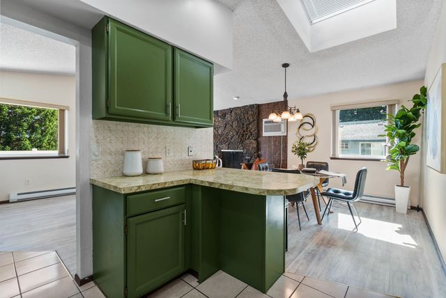 11924 E 21st Ave, Spokane Valley, WA 99206
