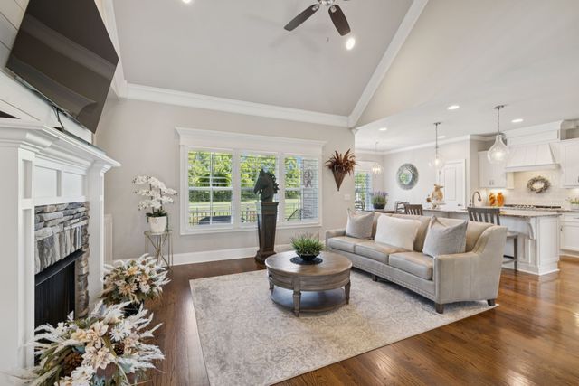 4079 Miles Johnson Pkwy, Spring Hill, TN 37174