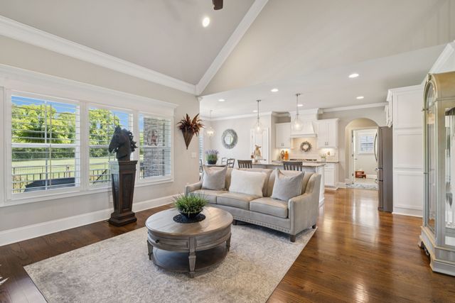 4079 Miles Johnson Pkwy, Spring Hill, TN 37174