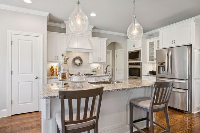 4079 Miles Johnson Pkwy, Spring Hill, TN 37174