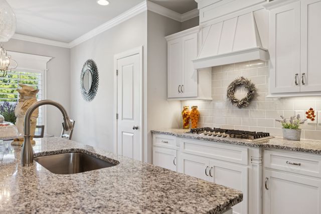 4079 Miles Johnson Pkwy, Spring Hill, TN 37174