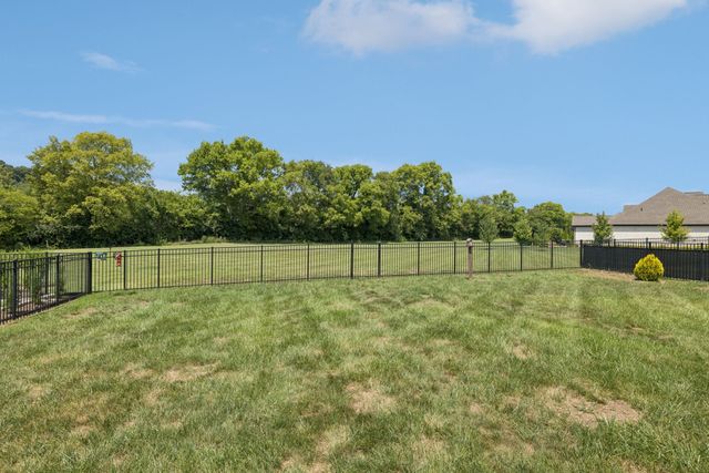 4079 Miles Johnson Pkwy, Spring Hill, TN 37174