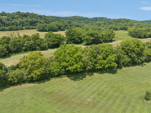 4079 Miles Johnson Pkwy, Spring Hill, TN 37174