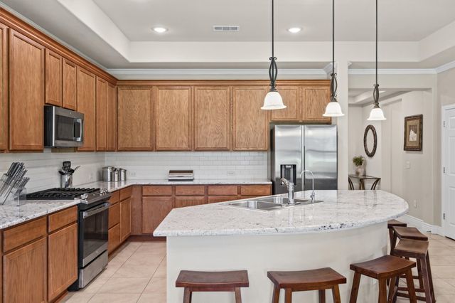 9708 Stonefield Way, Denton, TX 76207