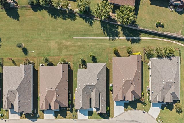9708 Stonefield Way, Denton, TX 76207