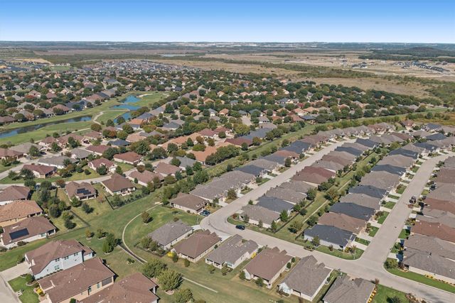 9708 Stonefield Way, Denton, TX 76207