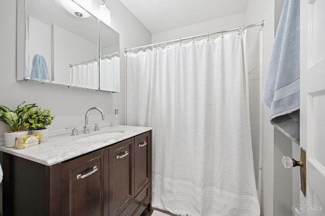 3989 Germania Street, Fairfax, OH 45227