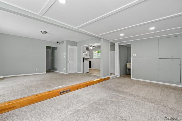 21951 Morton Street, Oak Park, MI 48237