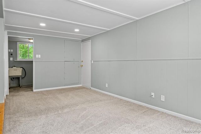 21951 Morton Street, Oak Park, MI 48237