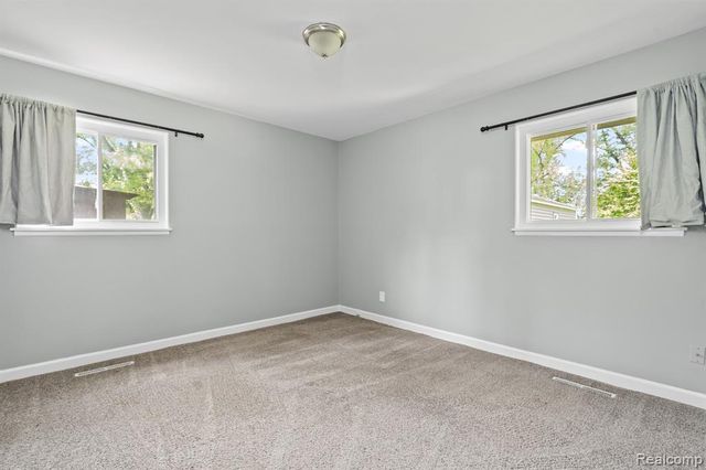 21951 Morton Street, Oak Park, MI 48237