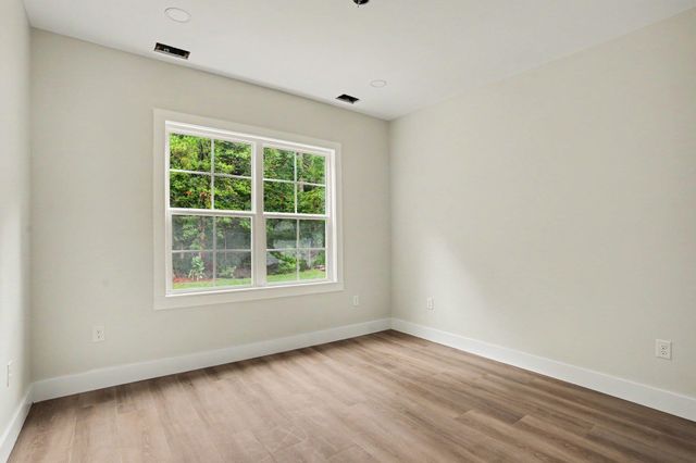 1251 Scenic Dr., Loris, SC 29569