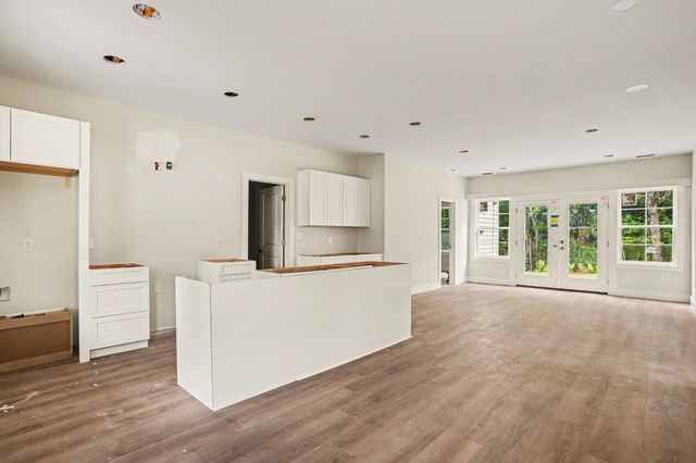 1251 Scenic Dr., Loris, SC 29569