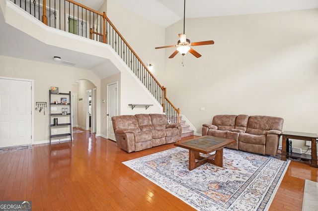 2153 Splitrail Trail, Buford, GA 30519