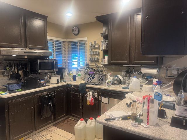127 Glenville Cir, Sacramento, CA 95826