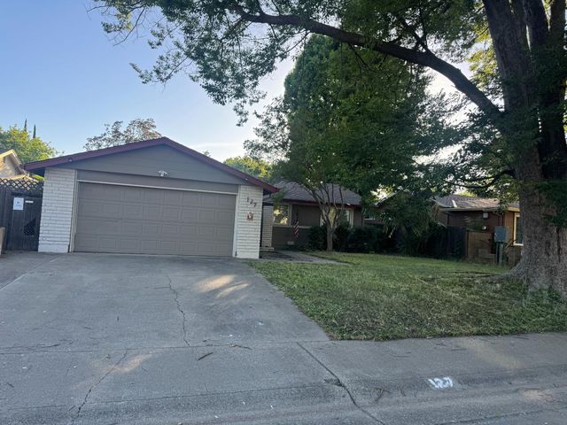 127 Glenville Cir, Sacramento, CA 95826
