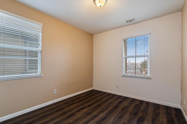 274 Crescent Moon Dr, Lathrop, CA 95330