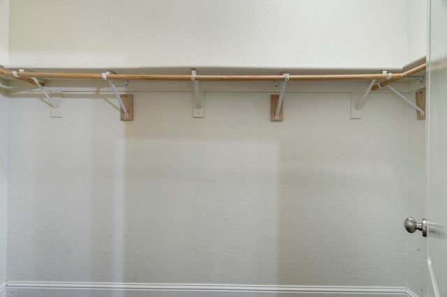 274 Crescent Moon Dr, Lathrop, CA 95330