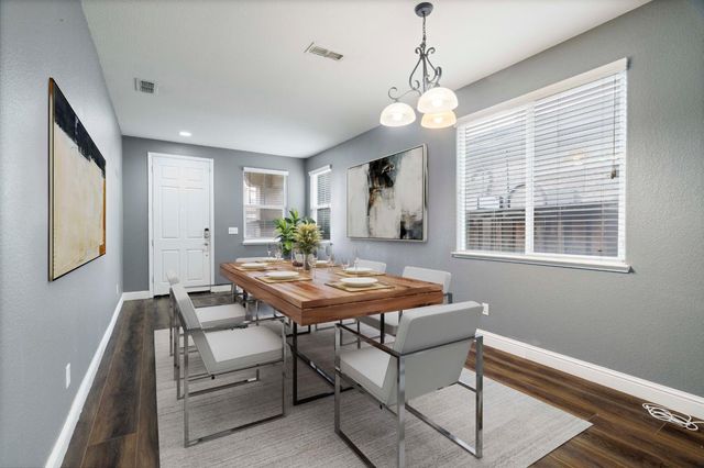 274 Crescent Moon Dr, Lathrop, CA 95330