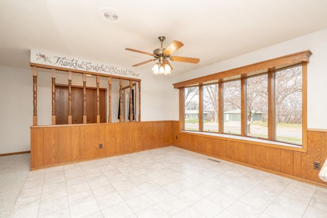 919 Church Street W, Belle Plaine, MN 56011