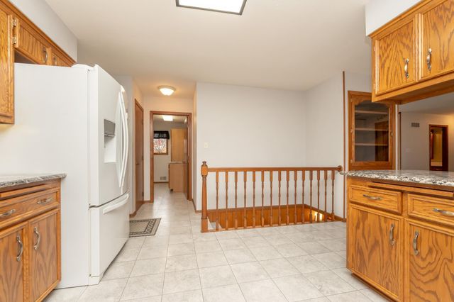 919 Church Street W, Belle Plaine, MN 56011