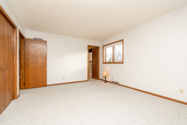 919 Church Street W, Belle Plaine, MN 56011