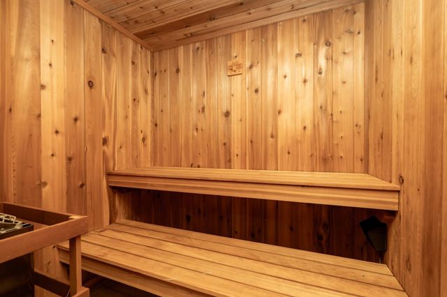 919 Church Street W, Belle Plaine, MN 56011