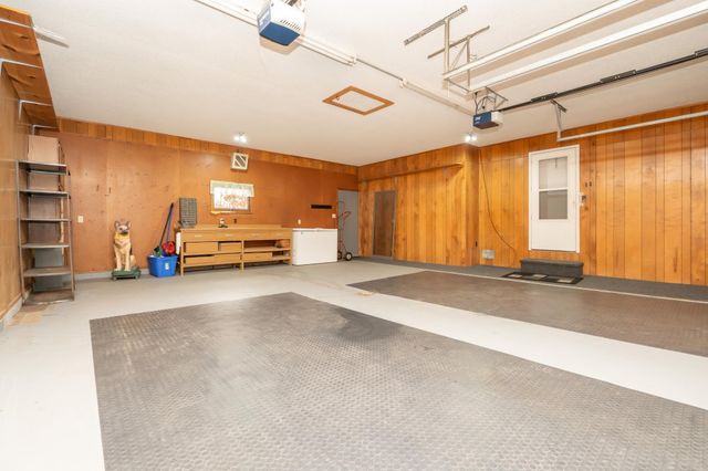 919 Church Street W, Belle Plaine, MN 56011