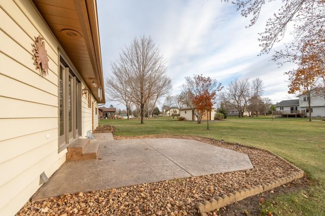 919 Church Street W, Belle Plaine, MN 56011