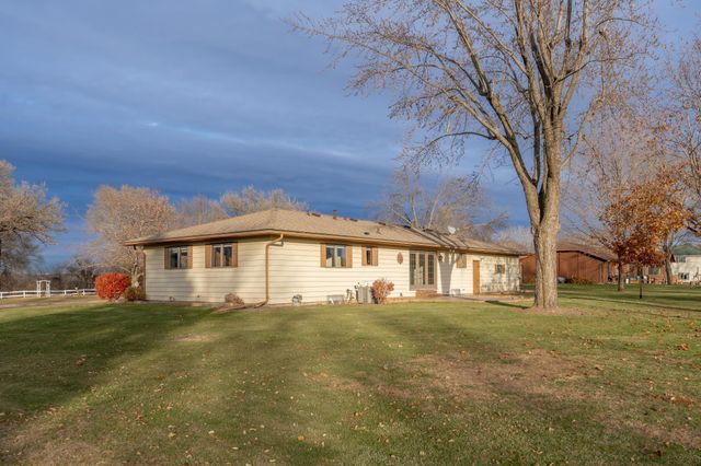 919 Church Street W, Belle Plaine, MN 56011