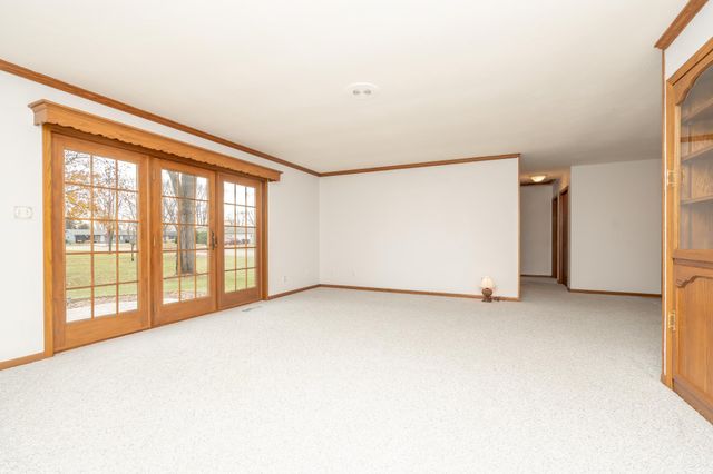 919 Church Street W, Belle Plaine, MN 56011