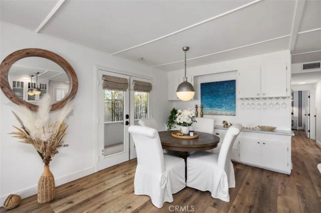 264 Mayflower, Newport Beach, CA 92660