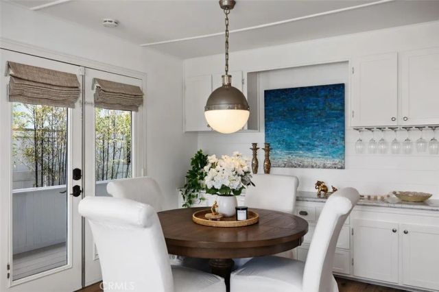 264 Mayflower, Newport Beach, CA 92660